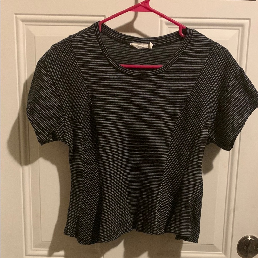 LUSH FITTED SUPER CUTE 👋Striped Black and White Women's Top ❤️❤️